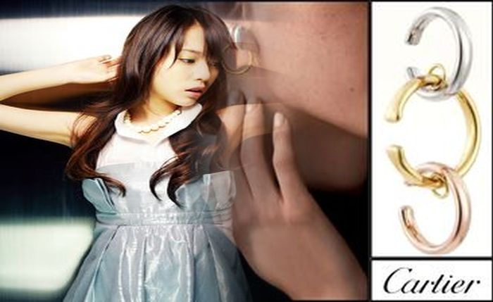 カップ 付き タンク トップ ユニクロ