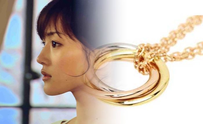 カルティエ 二 つ折り レディース