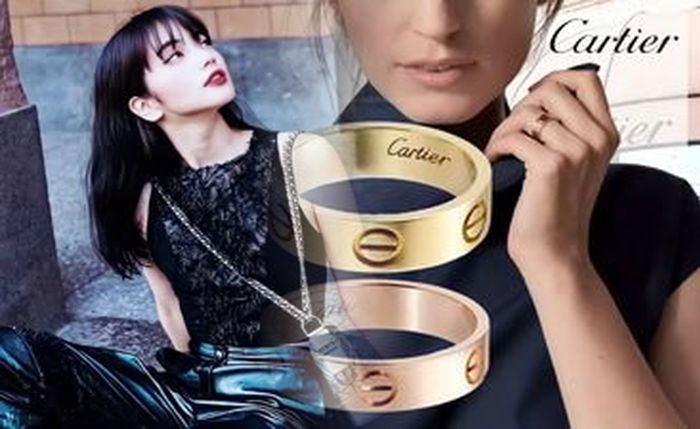 ブラウン タンク トップ コーデ