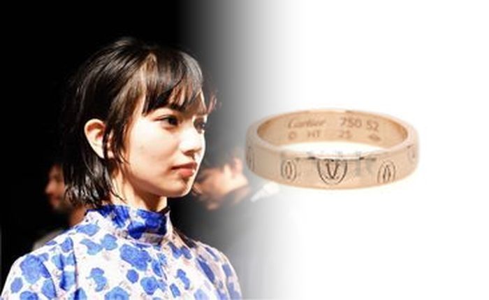 エタンセル ドゥ カルティエ 値段