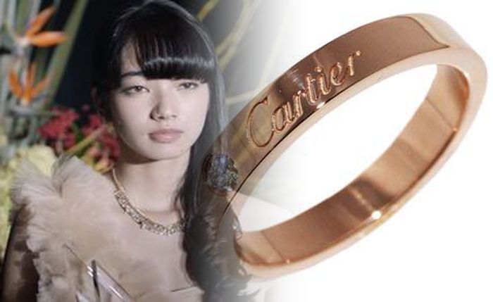 gu カップ 付き タンク トップ