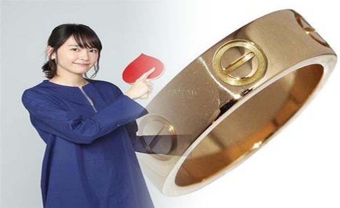 白 タンク トップ レース