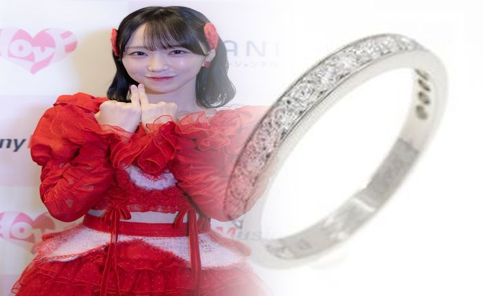 首 の 詰まっ た タンク トップ