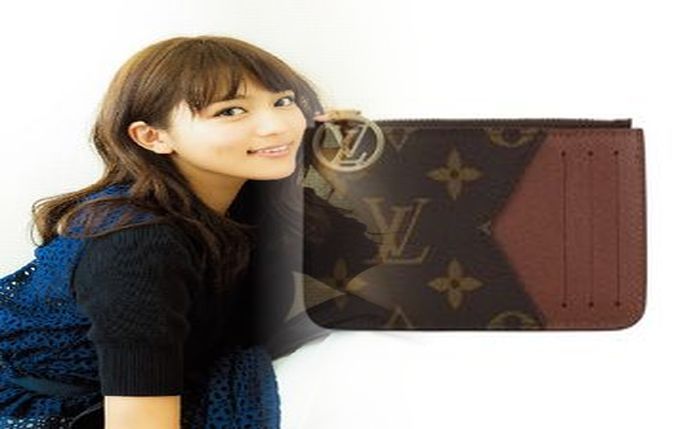 ルイ ヴィトン 草間 彌生 財布