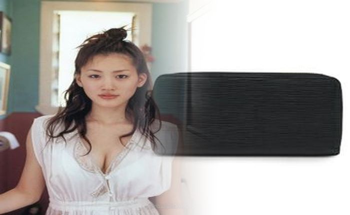 ルイ ヴィトン 2018 財布