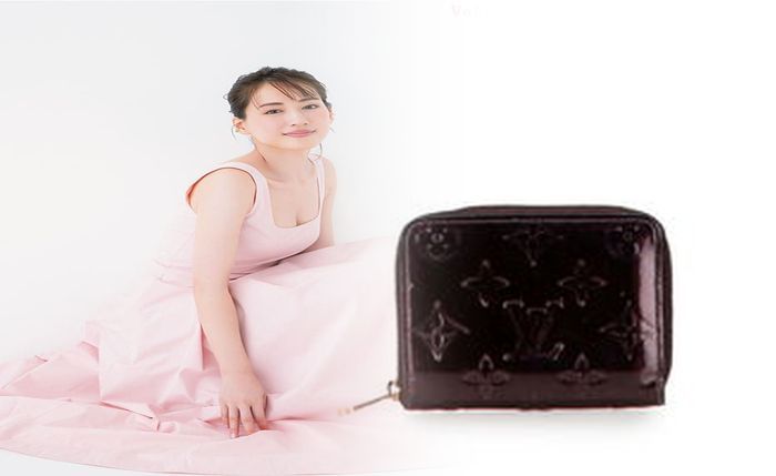 ルイ ヴィトン 財布 2018