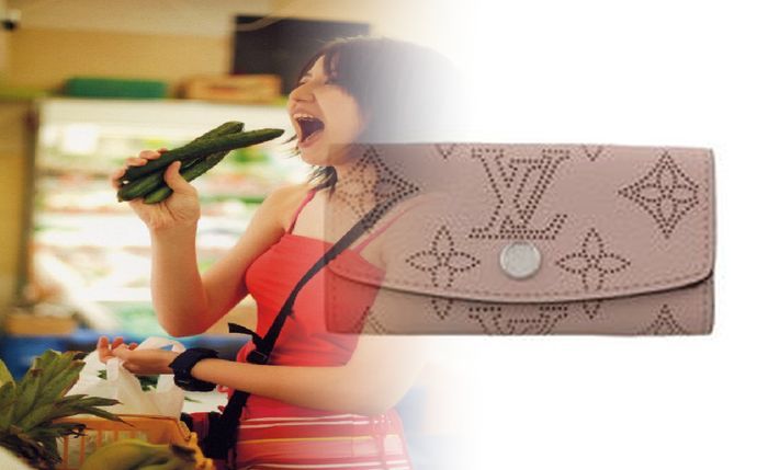 ルイ ヴィトン 2 つ折り 財布