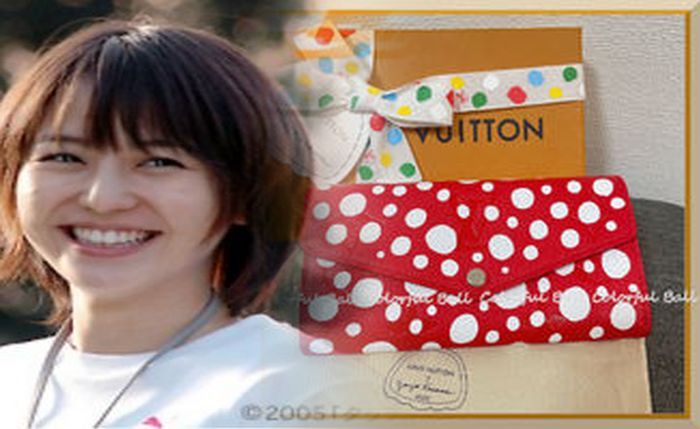 ルイ ヴィトン 財布 イニシャル 消す