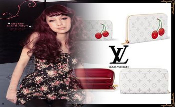 ルイ ヴィトン 財布 モノグラム 赤