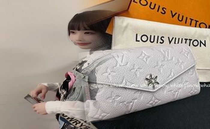 ルイ ヴィトン 財布 イニシャル 刻印