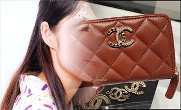 シャネル 2019 秋冬 財布