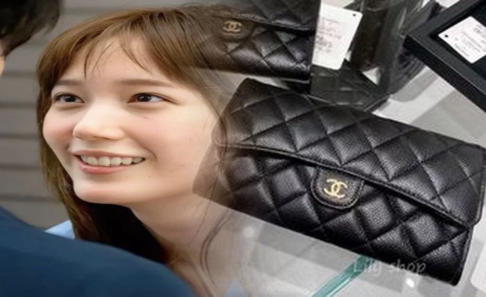 シャネル 財布 二 つ折り 人気