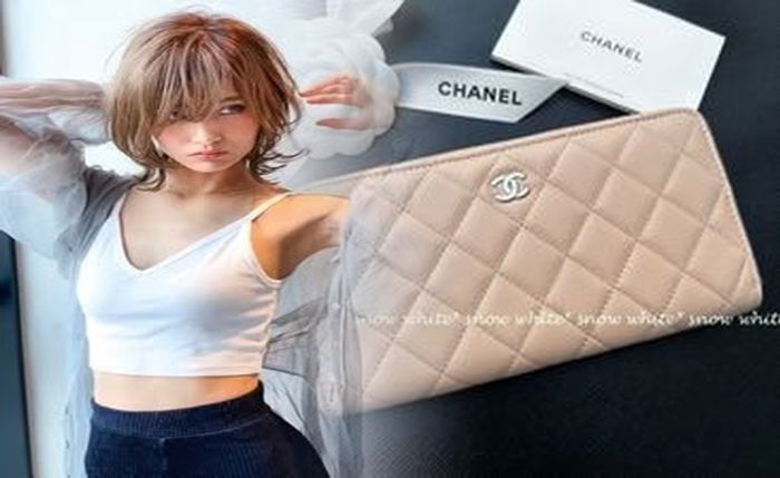 シャネル ミニ 財布 インスタ