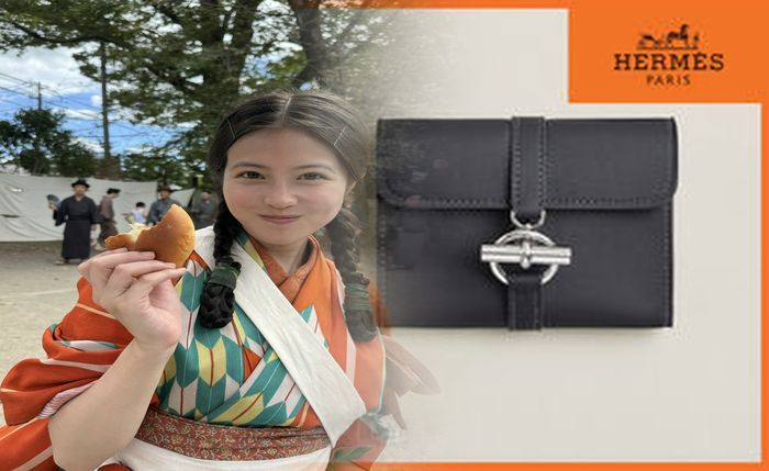 エルメス コン スタンス 財布