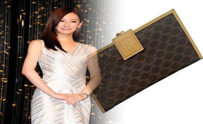 セリーヌ 財布 ストラップ ラージ