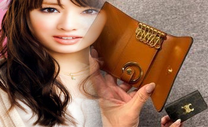 ブランド 財布 二 つ折り セリーヌ
