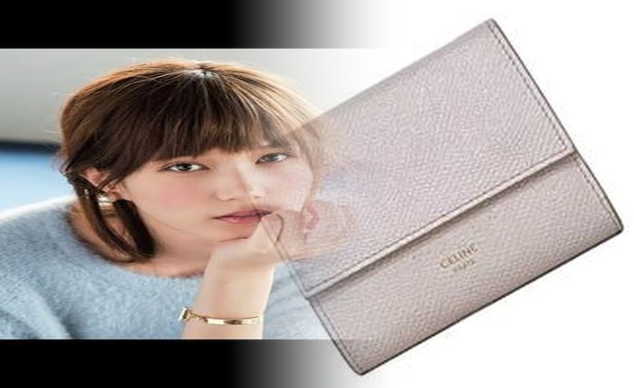 celine 財布 偽物 見分け 方