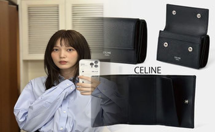セリーヌ 財布 三 つ折り 定価