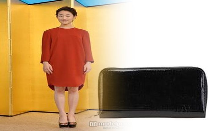 カルティエ 財布 メンズ ラウンド ファスナー