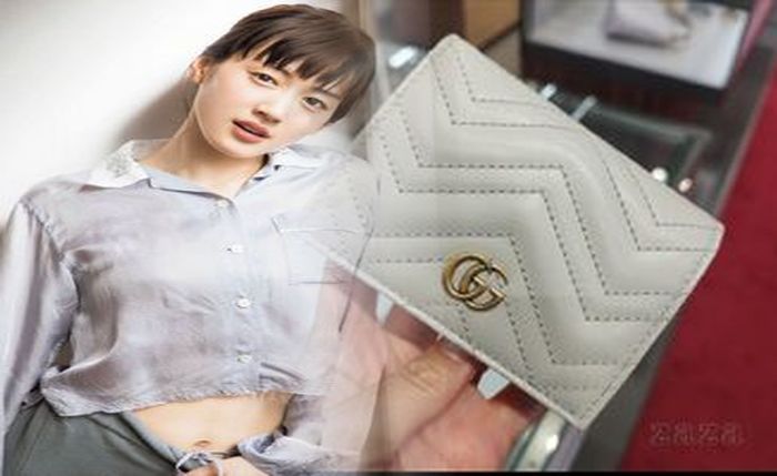 gucci シェリー ライン 財布