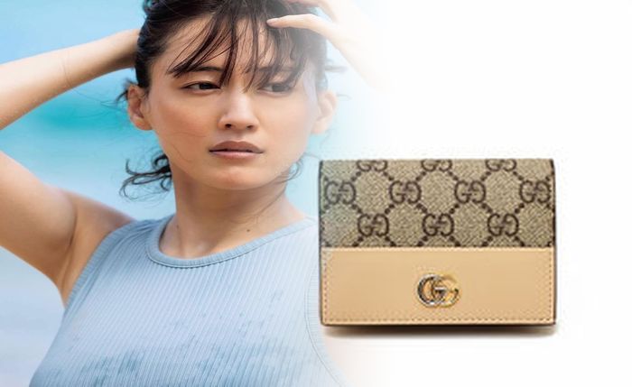 二 つ折り 財布 グッチ メンズ