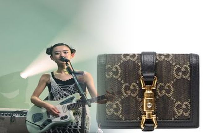 gucci 2 つ折り 財布 メンズ