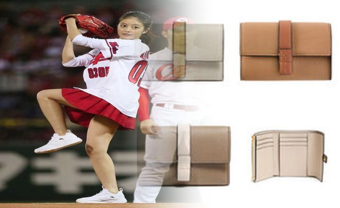 loewe トライ フォールド ウォレット