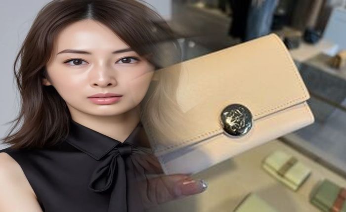 loewe トライ フォールド ウォレット