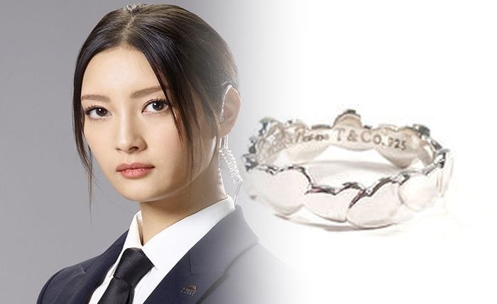 ティファニー スクエア ダイヤ リング