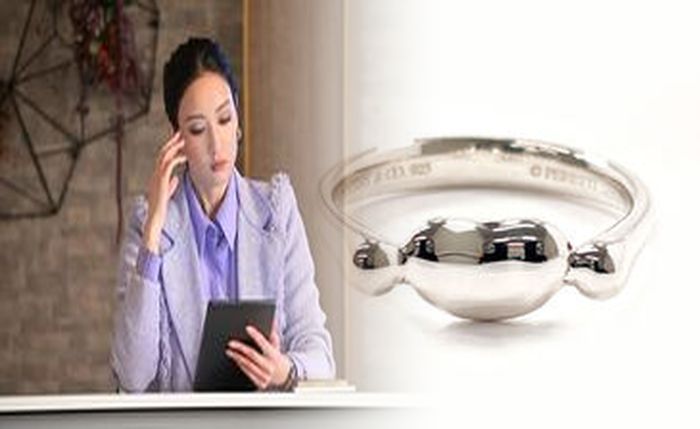 ティファニー ハーモニー 婚約 指輪 価格