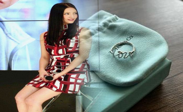 婚約 指輪 ロイヤル アッシャー ティファニー