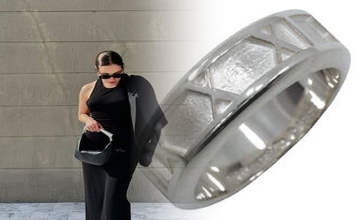 結婚 指輪 ティファニー 値段