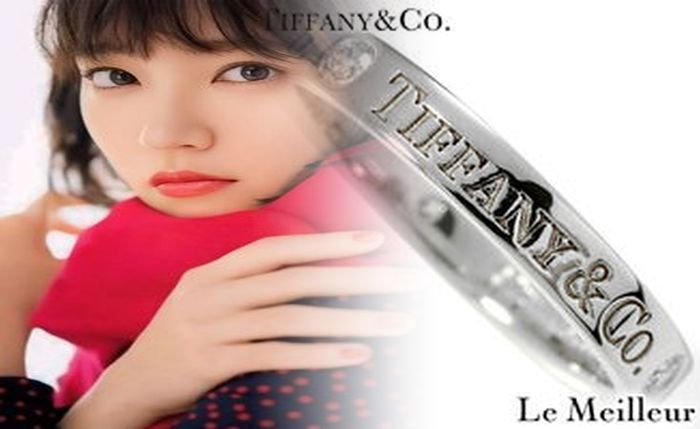 ティファニー ゴールド 婚約 指輪