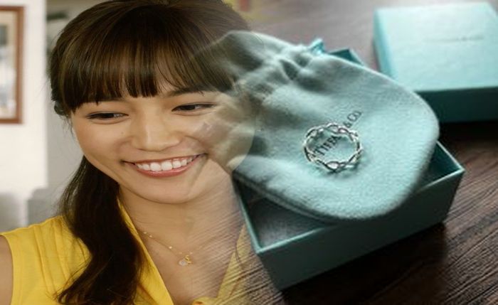 ティファニー リボン リング エンゲージ