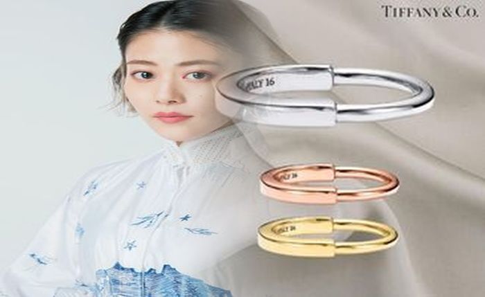 婚約 指輪 ティファニー ルビー