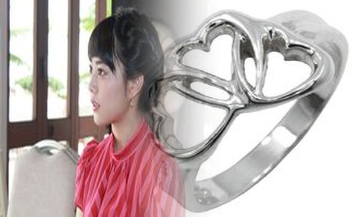 ティファニー 婚約 指輪 ソリティア