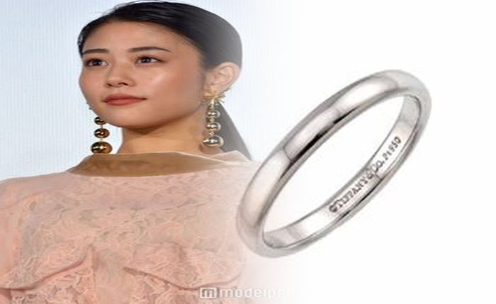 エンゲージ リング 相場 ティファニー