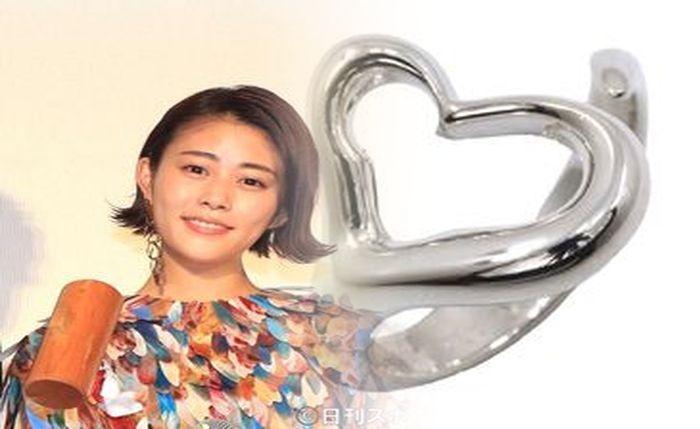 カルティエ ティファニー 婚約 指輪 比較