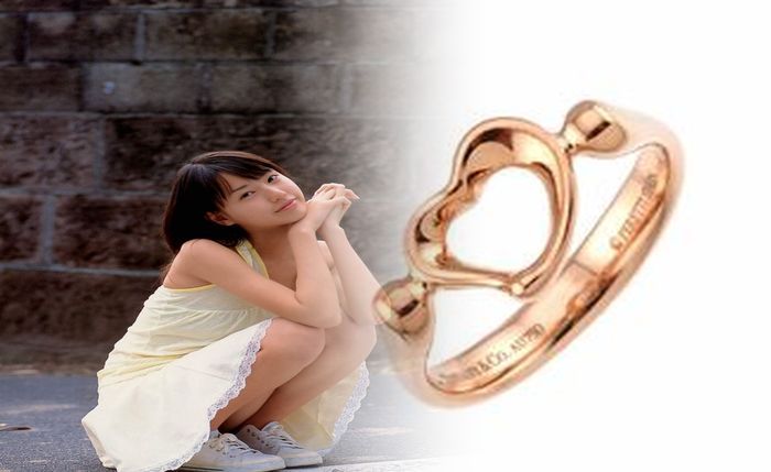 ティファニー 結婚 指輪 誕生石