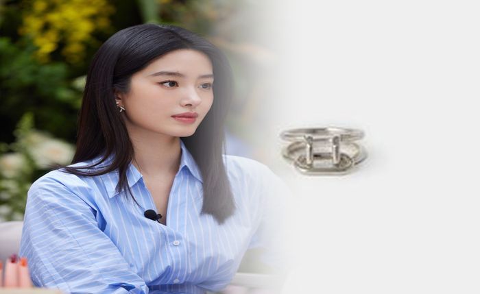 ティファニー 婚約 指輪 ウェーブ