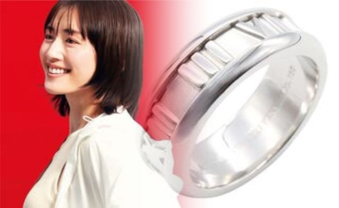 ティファニー ダイヤ リング 値段