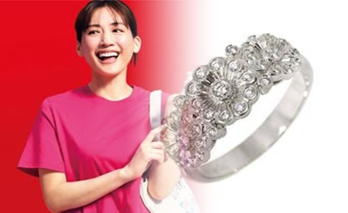 婚約 指輪 サファイア ティファニー