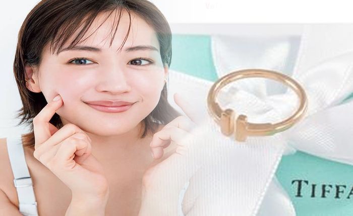 ティファニー エンゲージ リング 箱
