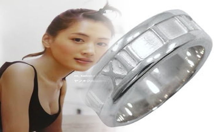 ティファニー 婚約 指輪 50 万 円