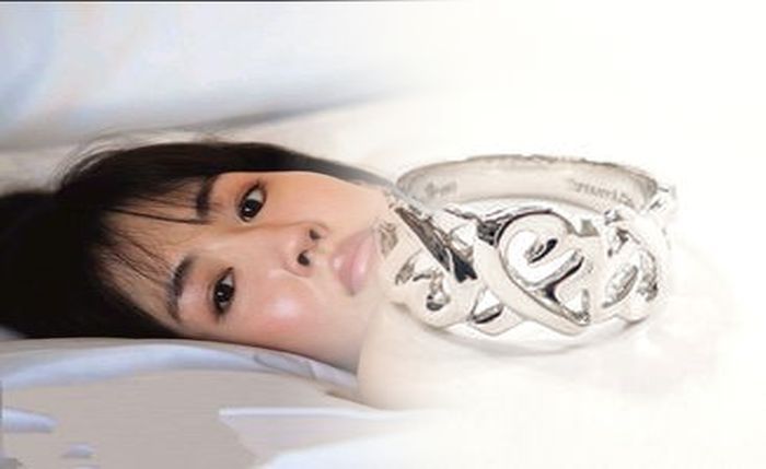 婚約 指輪 ロイヤル アッシャー ティファニー