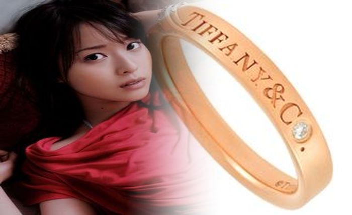 ティファニー ペア リング 値段