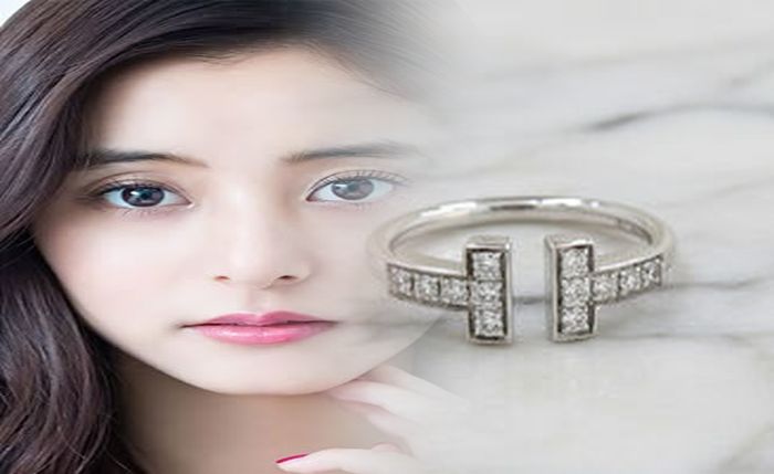 ティファニー キーリング 名 入れ