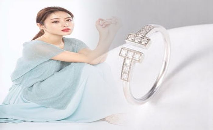 ティファニー アトラス 指輪 値段