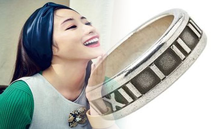 婚約 指輪 50 万 ティファニー