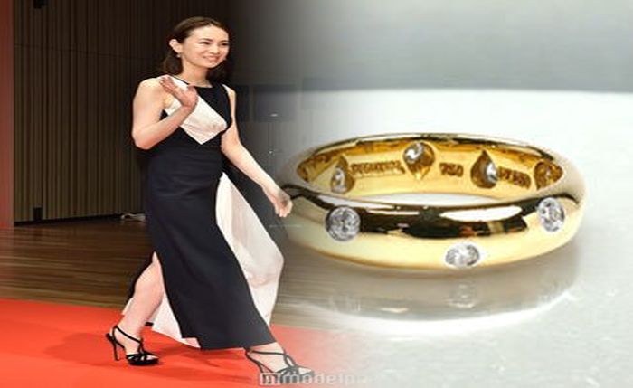 ティファニー 婚約 指輪 ゴールド